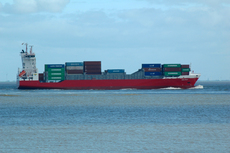 Containerschiff Helmut.JPG